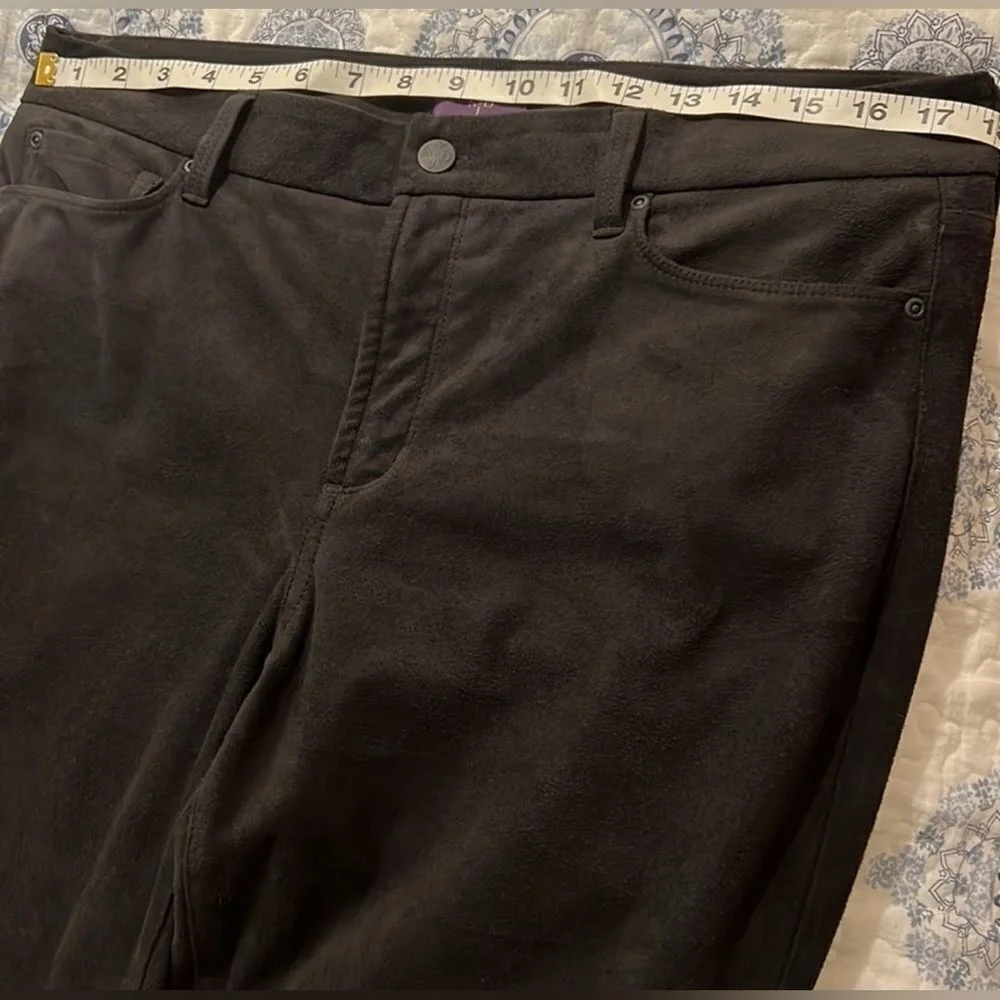 NYDJ SUEDE LIKE BLACK PANTS/ LEGGINGS,‎ SIZE 14P